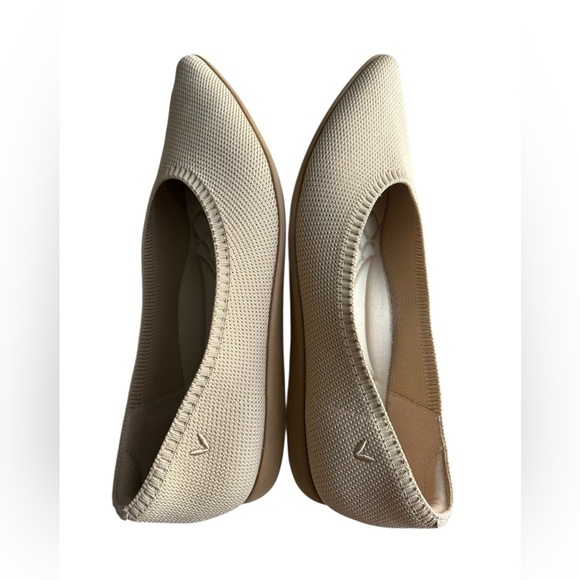 Vavaia Aria walker pointed toe ballet flats-in color nude size size 39/US8 - Picture 5 of 8